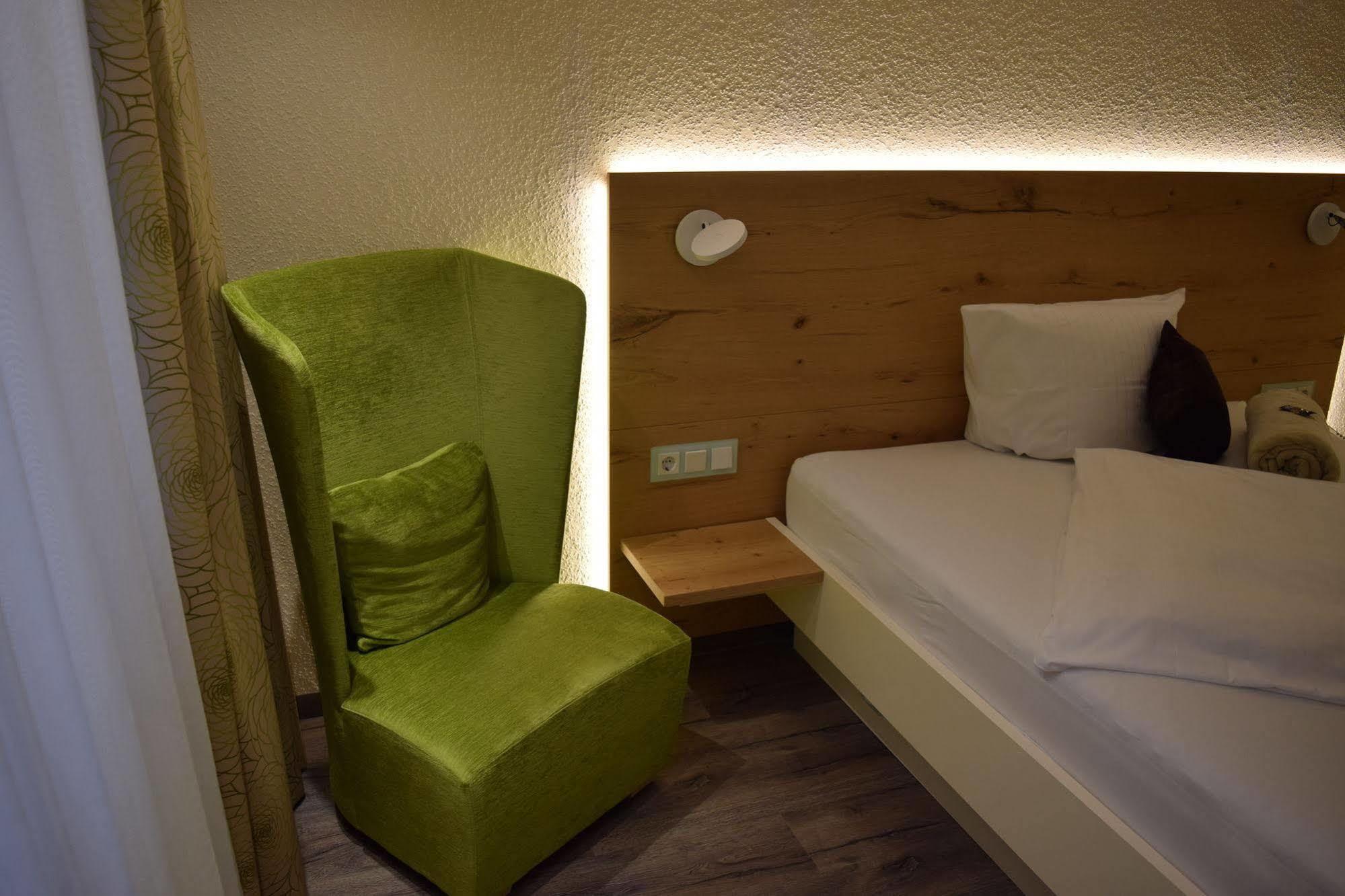 Hotel Zum Rosengarten Darmstadt Ngoại thất bức ảnh